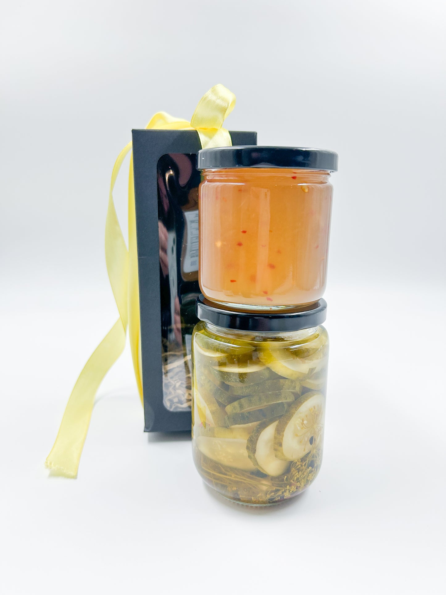 Sweet Onion Jelly & Garlic Dill Pickle Slices Gift Set
